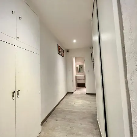Apartament For 2 - Hyper Center Near Tram